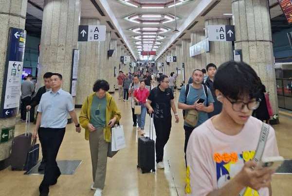 Harian Disway di China International Press Communication Center (CIPCC) (3): Perjuangan Atasi Lidah yang Rindu