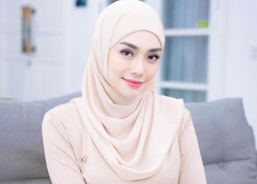 Celine Evangelista Pakai Hijab dan Semangat Belajar Agama Islam, Umi Pipik: Masya Allah