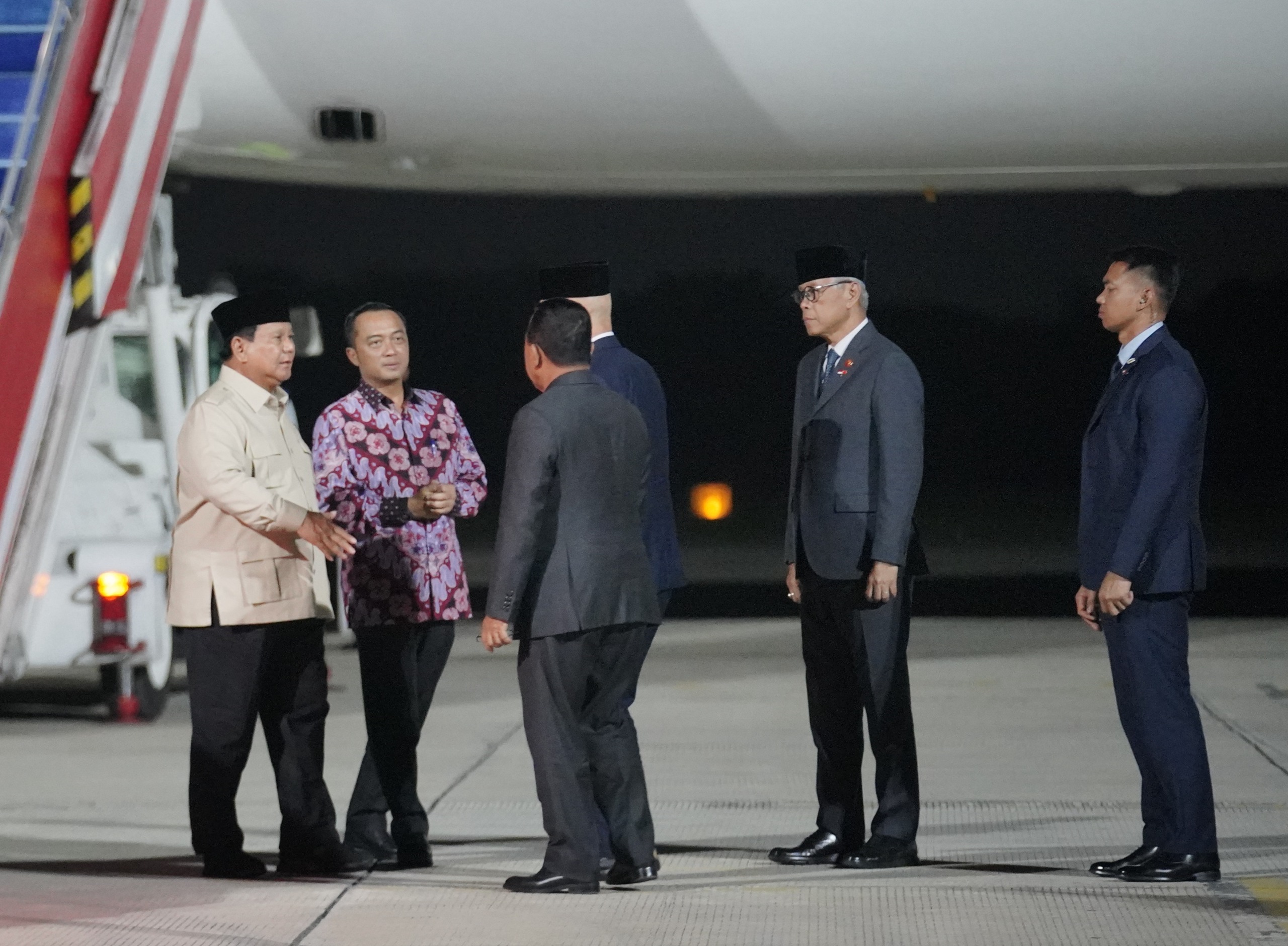 Prabowo Tiba di Jakarta Usai Hadiri Peringatan Kemenangan Perlawanan Tiongkok