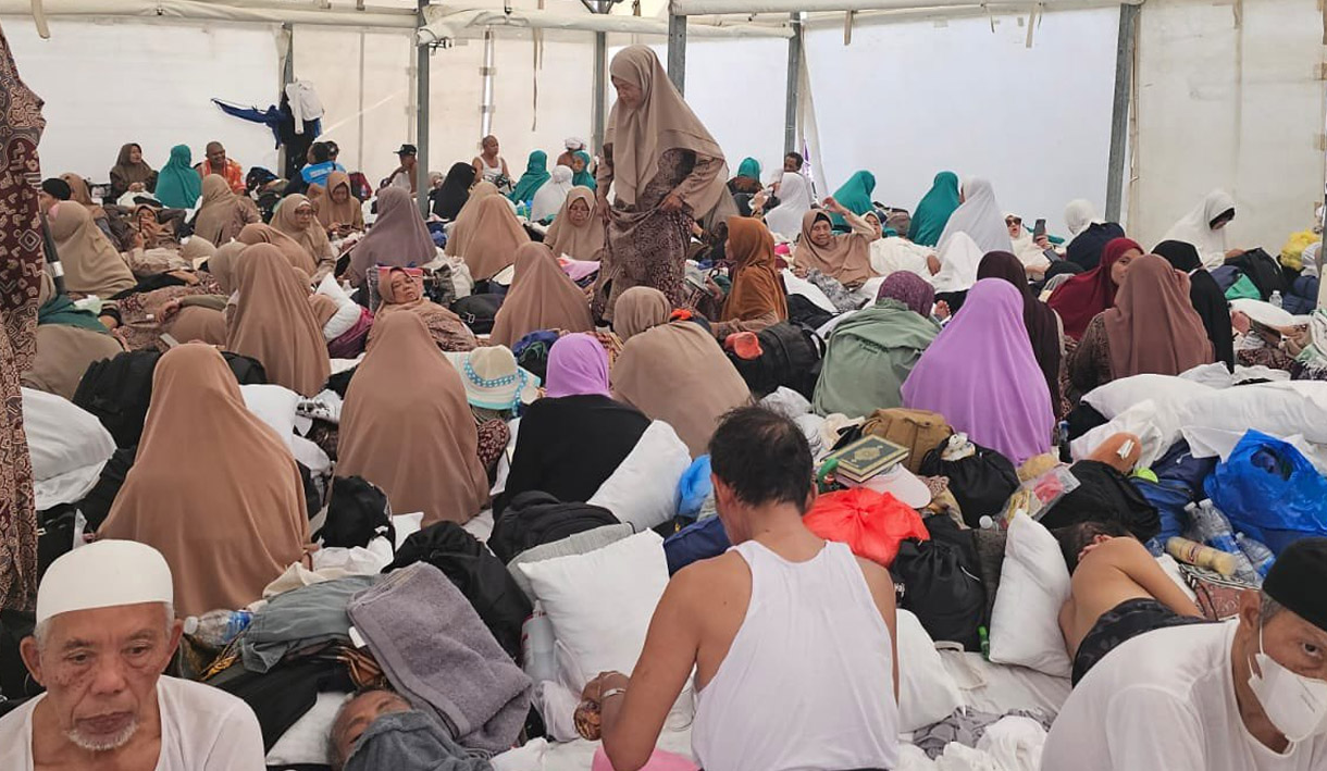 Tenda Istirahat Jamaah Haji Wanita dan Pria Digabung, Netizen: Jauh Dibanding Jamaah Korea