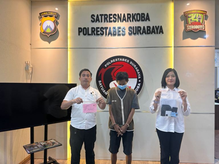 Hendak Kirim Sabu, Pengedar Surabaya Dibekuk