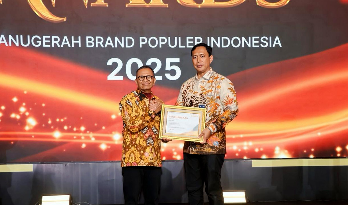 Perum BULOG Raih Penghargaan Disway Awards 2025, Anugerah Brand Populer Indonesia Kategori Agroindustri dan Maritim