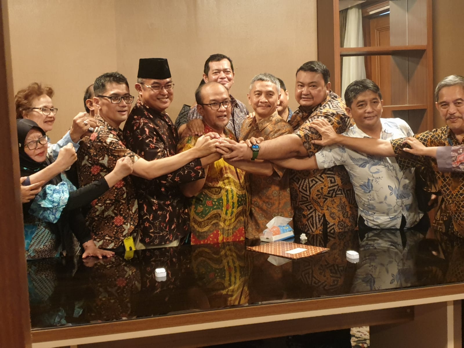 Maklumat Alumni PTN Se-Indonesia Sebut Pemerintah Jokowi Tak Pernah Cederai Demokrasi