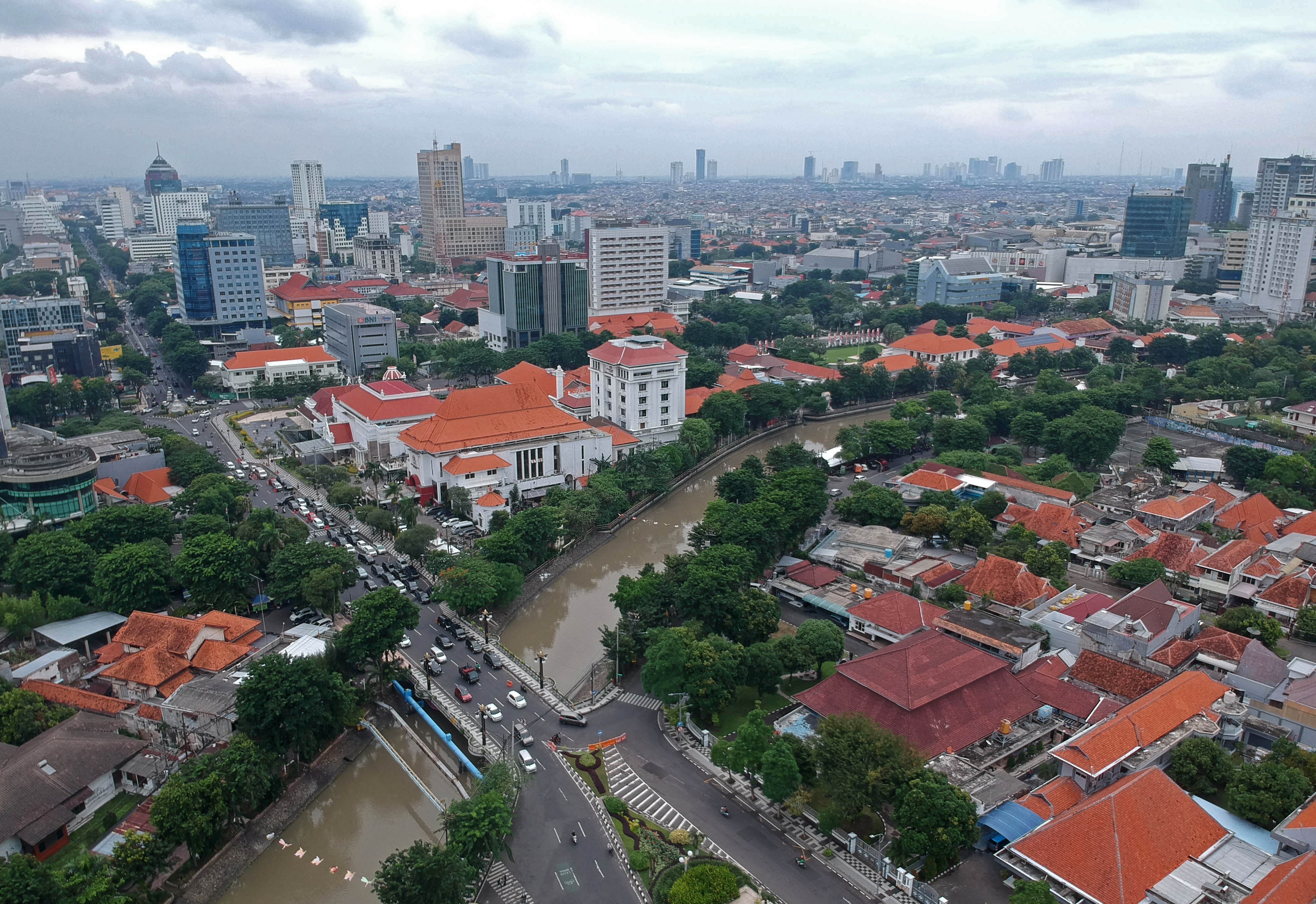 Mengapa Capaian Investasi Surabaya 2022 Baru 52,9 Persen? Pengusaha ...