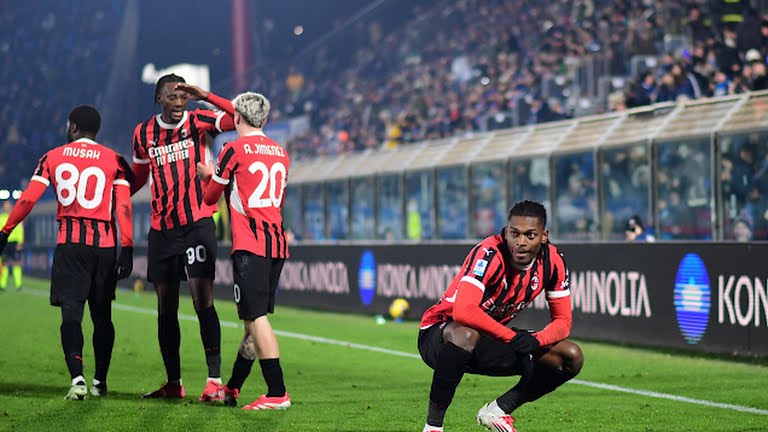 Como vs Milan 1-2: Theo-Leao Bawa Rossoneri Comeback di Giuseppe Sinigaglia