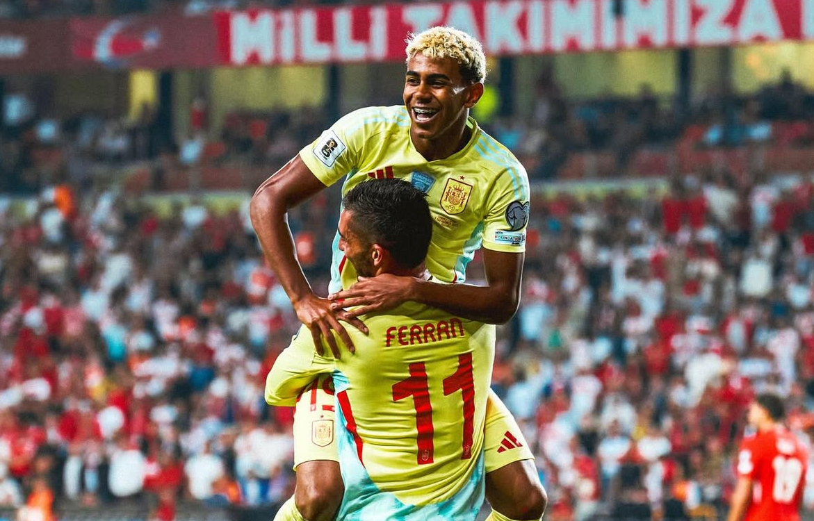 Lamine Yamal Ukir Sejarah Baru di Liga Champions, Lewati Rekor Zaire-Emery