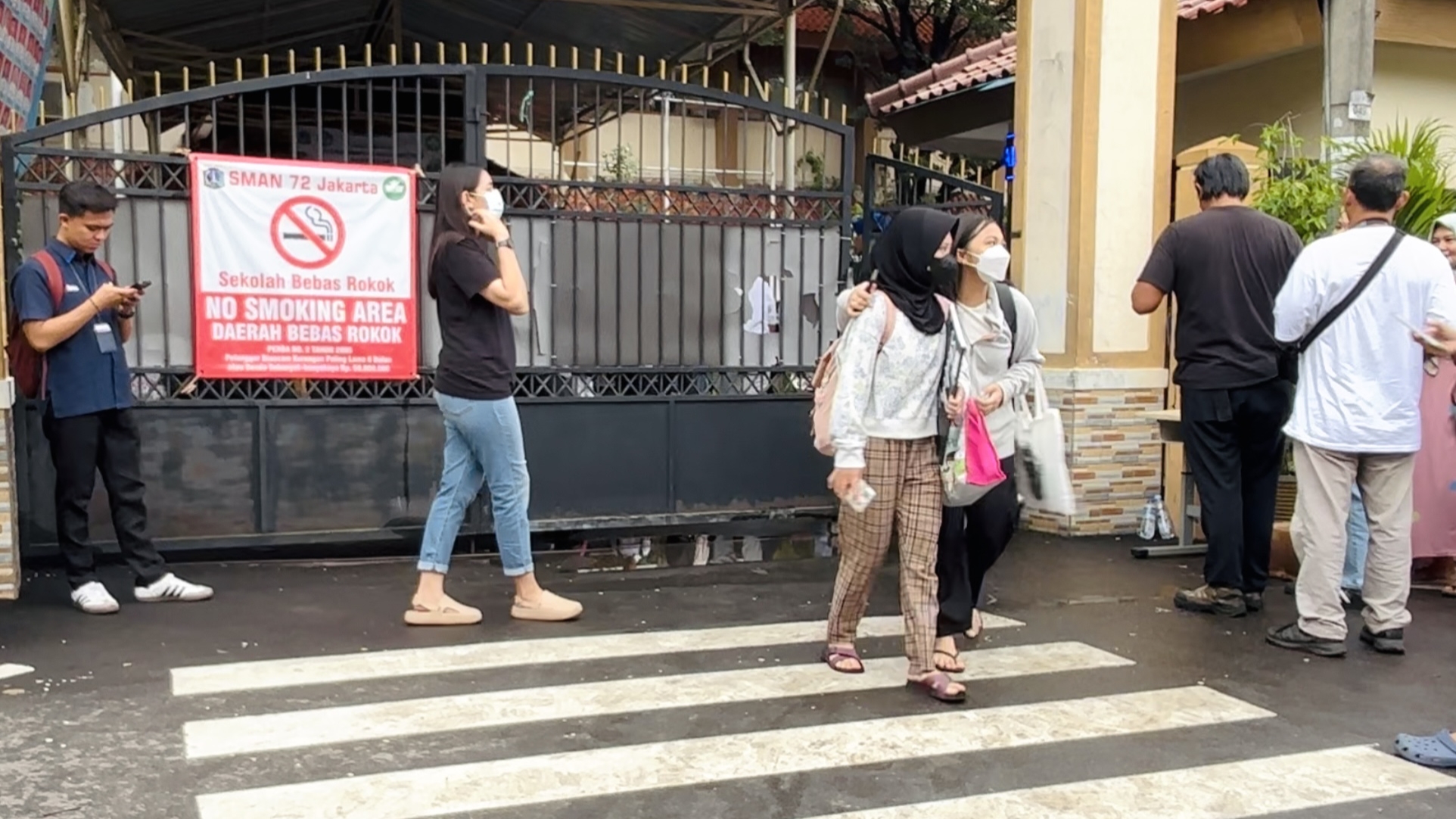 Siswa SMAN 72 Jakarta Alami Trauma Mendalam Pascaledakan: Mah Saya Takut, Seram...