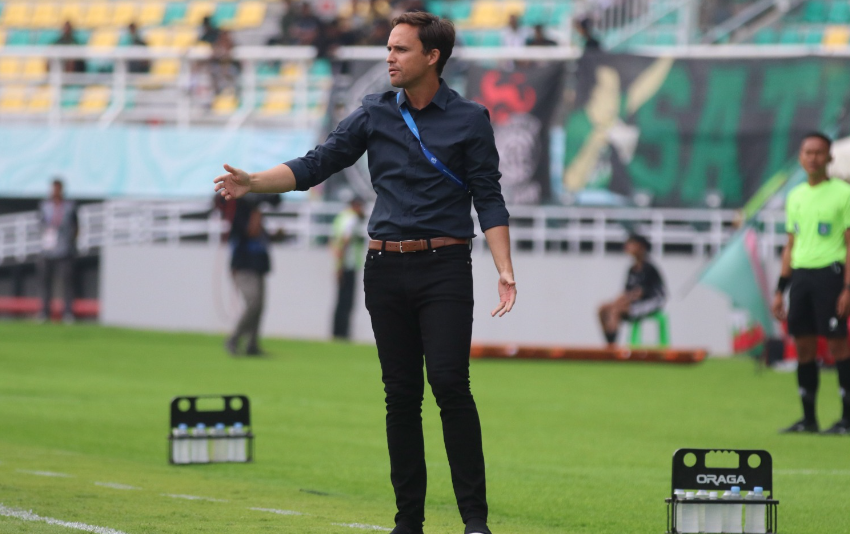 Persebaya Tetap Latihan Meski Pemilu, Paul Munster: Mereka Pemain Profesional! 