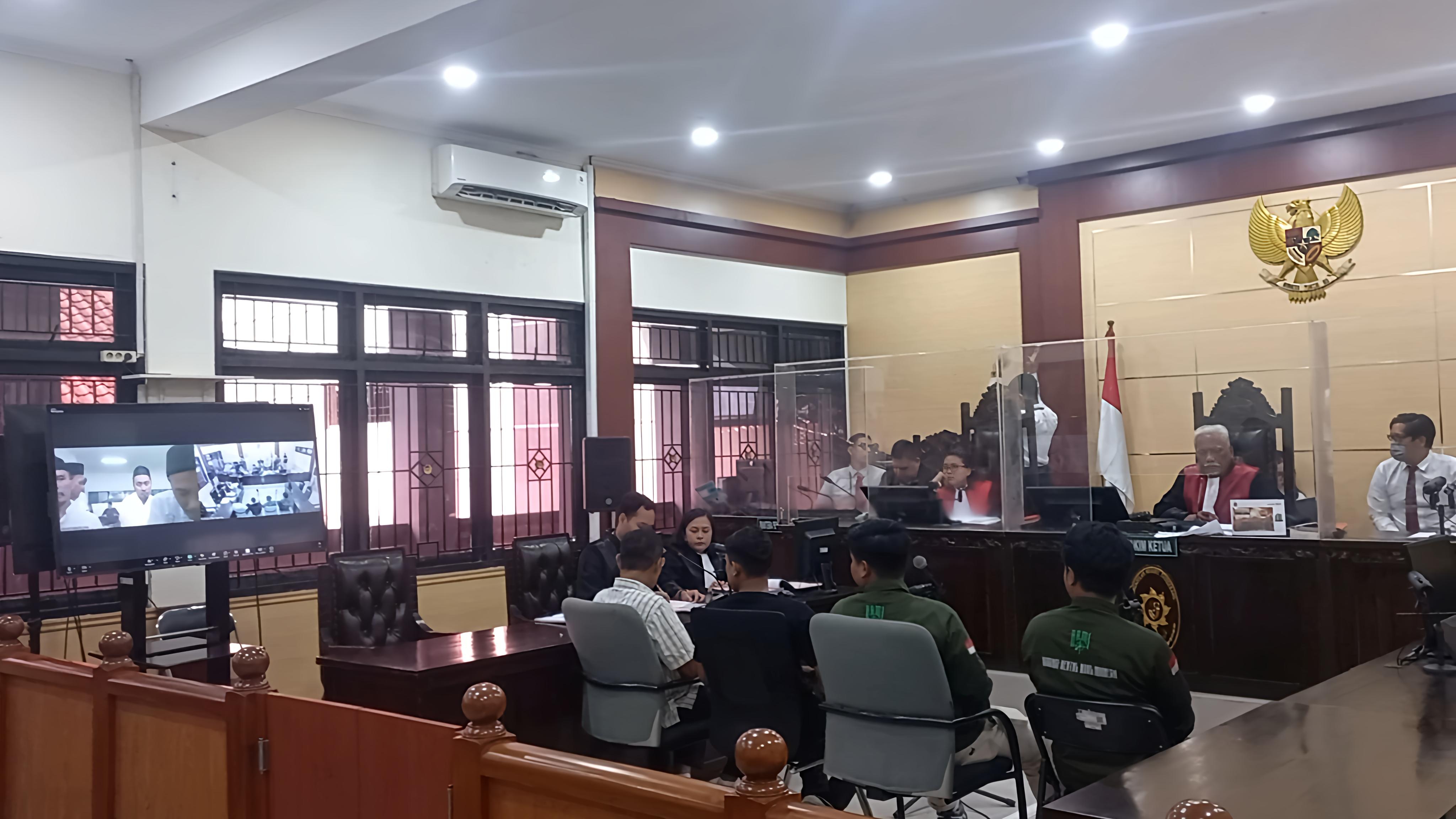 Empat Terdakwa Sipil Hadir Virtual di Sidang Perdana Kasus Penembakan Bos Rental Mobil