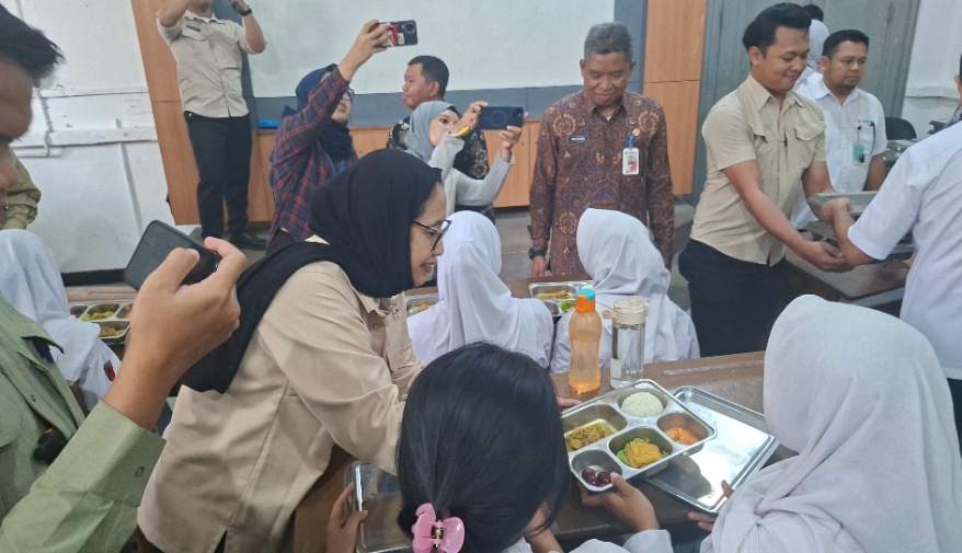 Polemik Menu 'Bintang 5' MBG, SPPG Akui Cuma Kiasan Anggaran