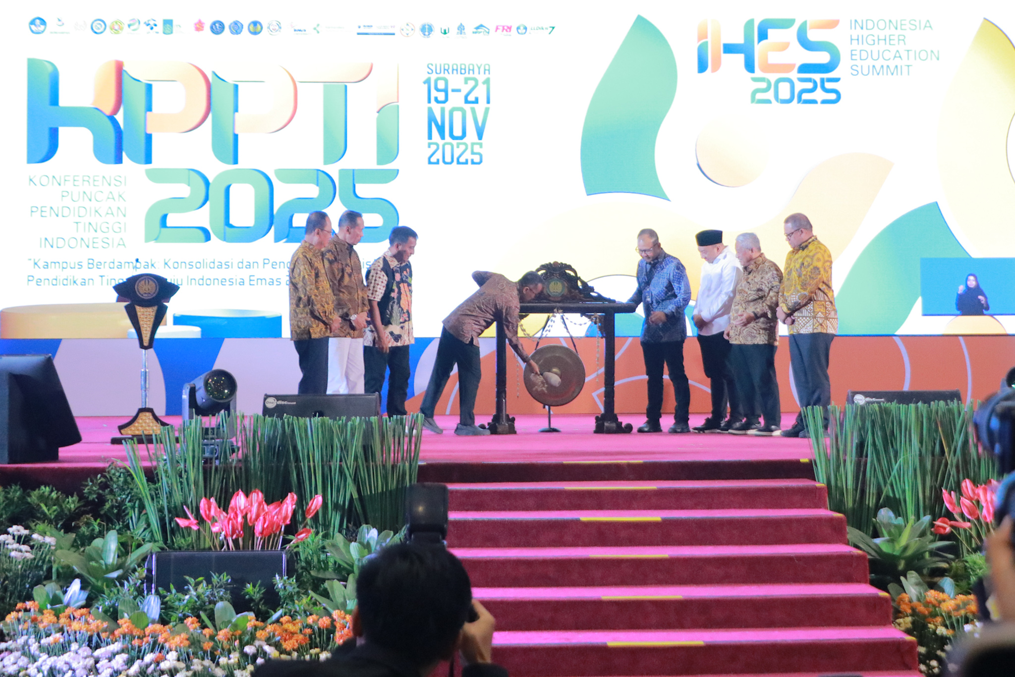  KPPTI 2025 di Unesa: Kampus Jadi Jantung Ekonomi, Bukan Menara Gading Lagi