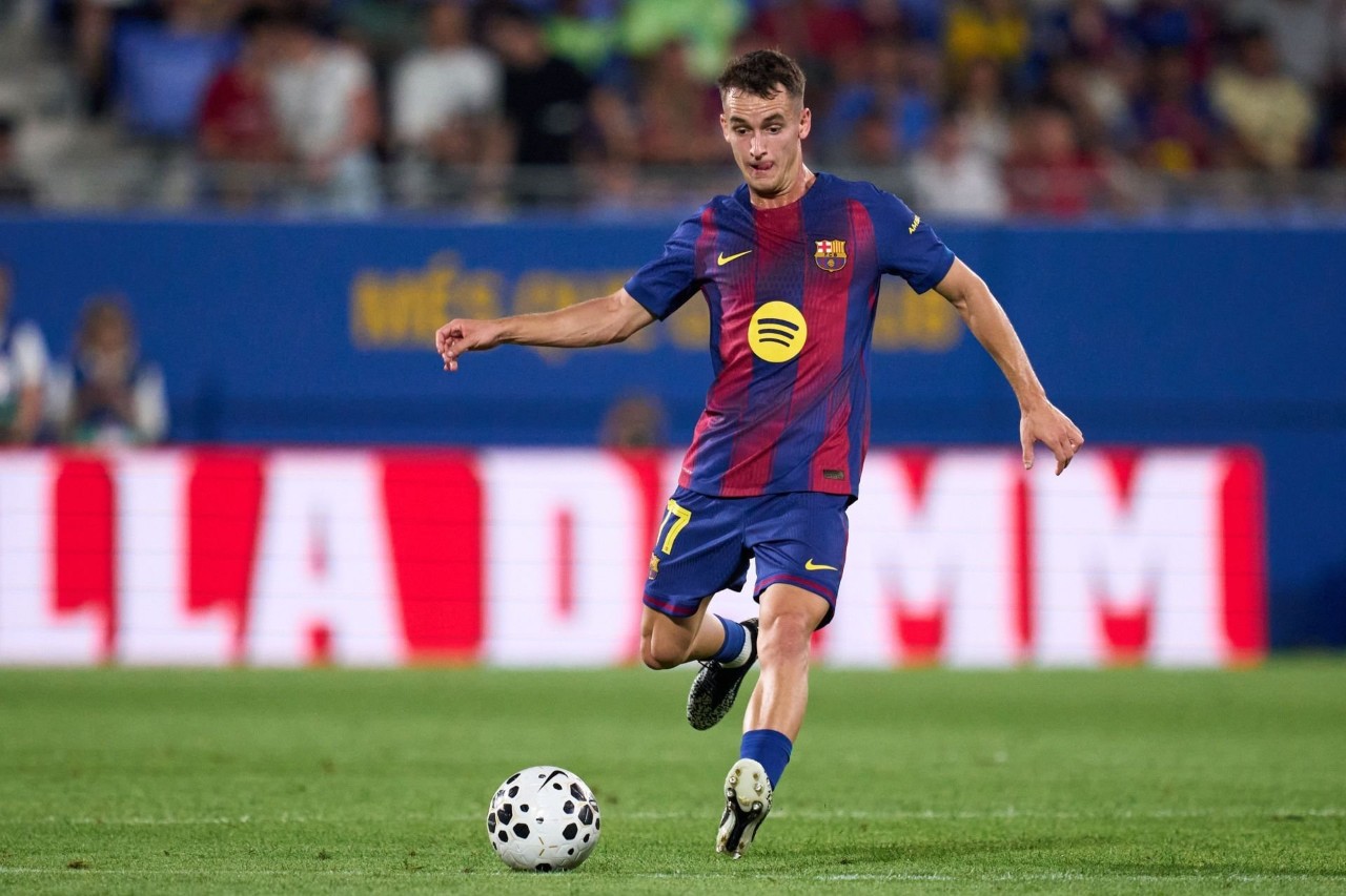 Barcelona Lepas Marc Casado, Chelsea Buka Pintu!