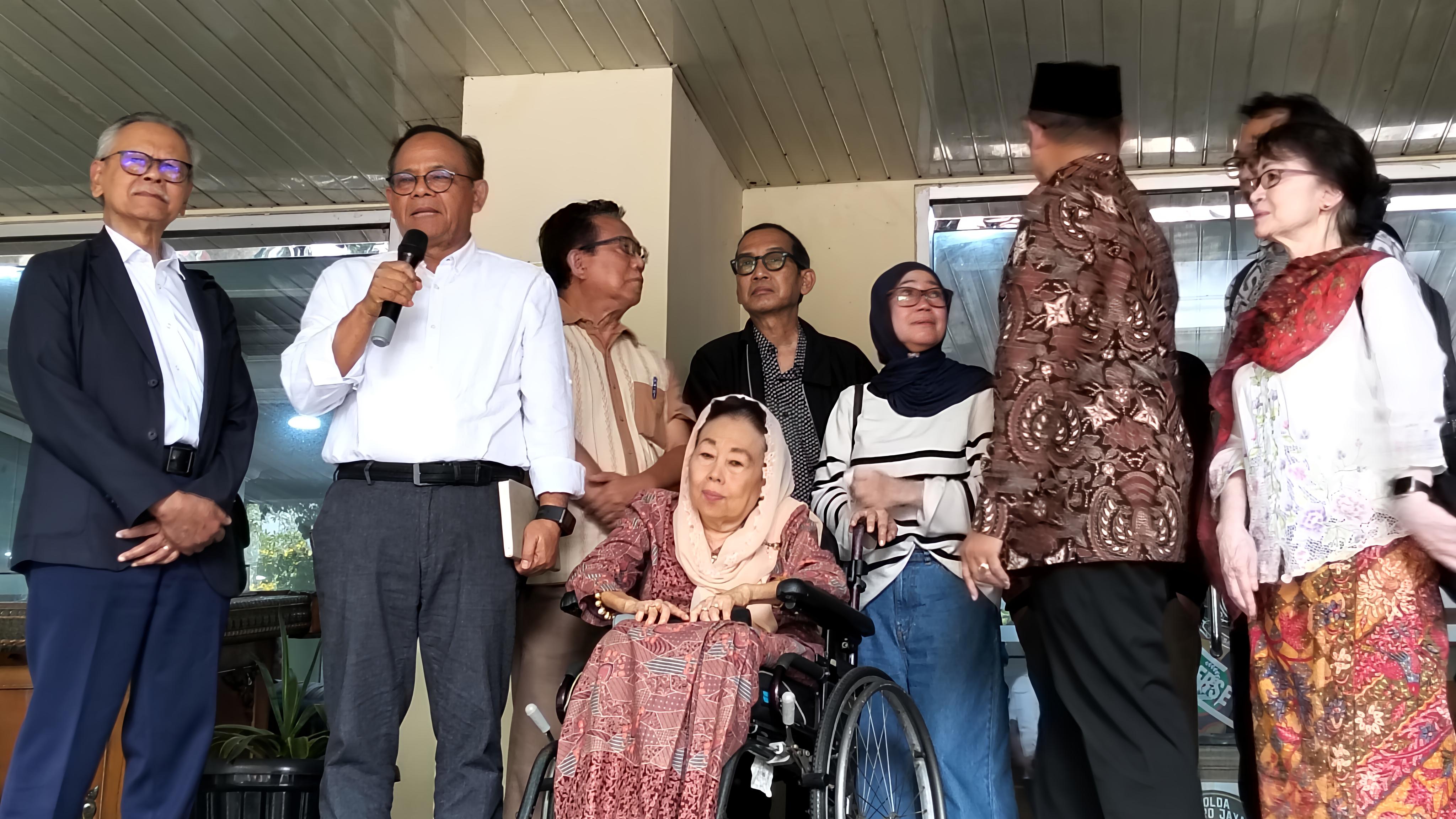 Tokoh Gerakan Nurani Bangsa Datangi Polda Metro, Desak Penangguhan Penahanan Aktivis