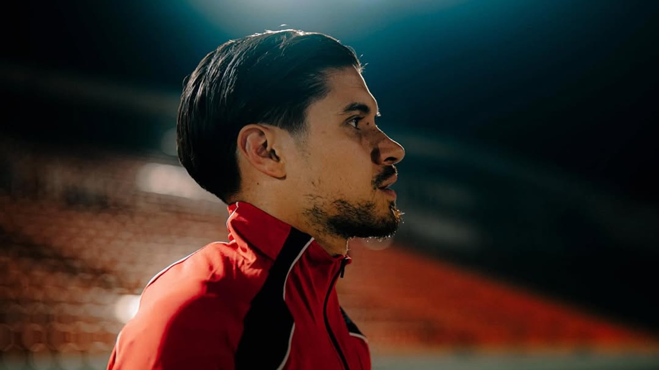 Cerita Kevin Diks Terjebak di Bandara Doha Usai Mendengar Ledakan, Endingnya Melegakan!