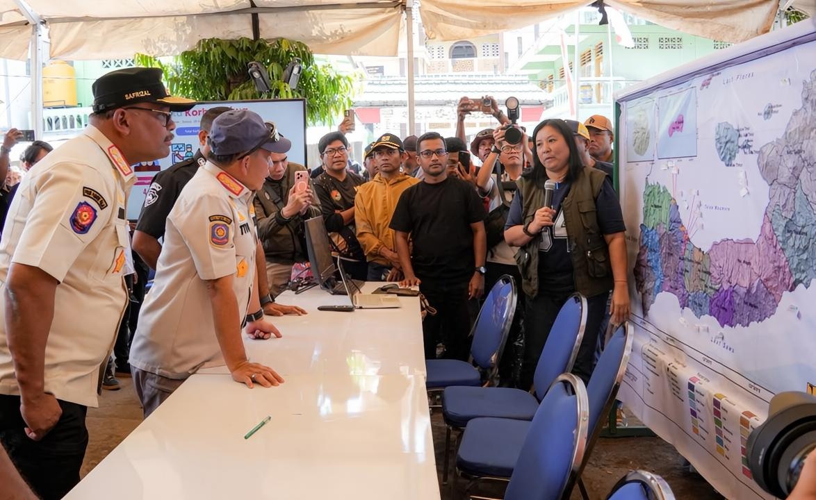 Mendagri Cek Posko Tanggap Darurat Gempa di Sikka, Pendataan Kerusakan Dipercepat