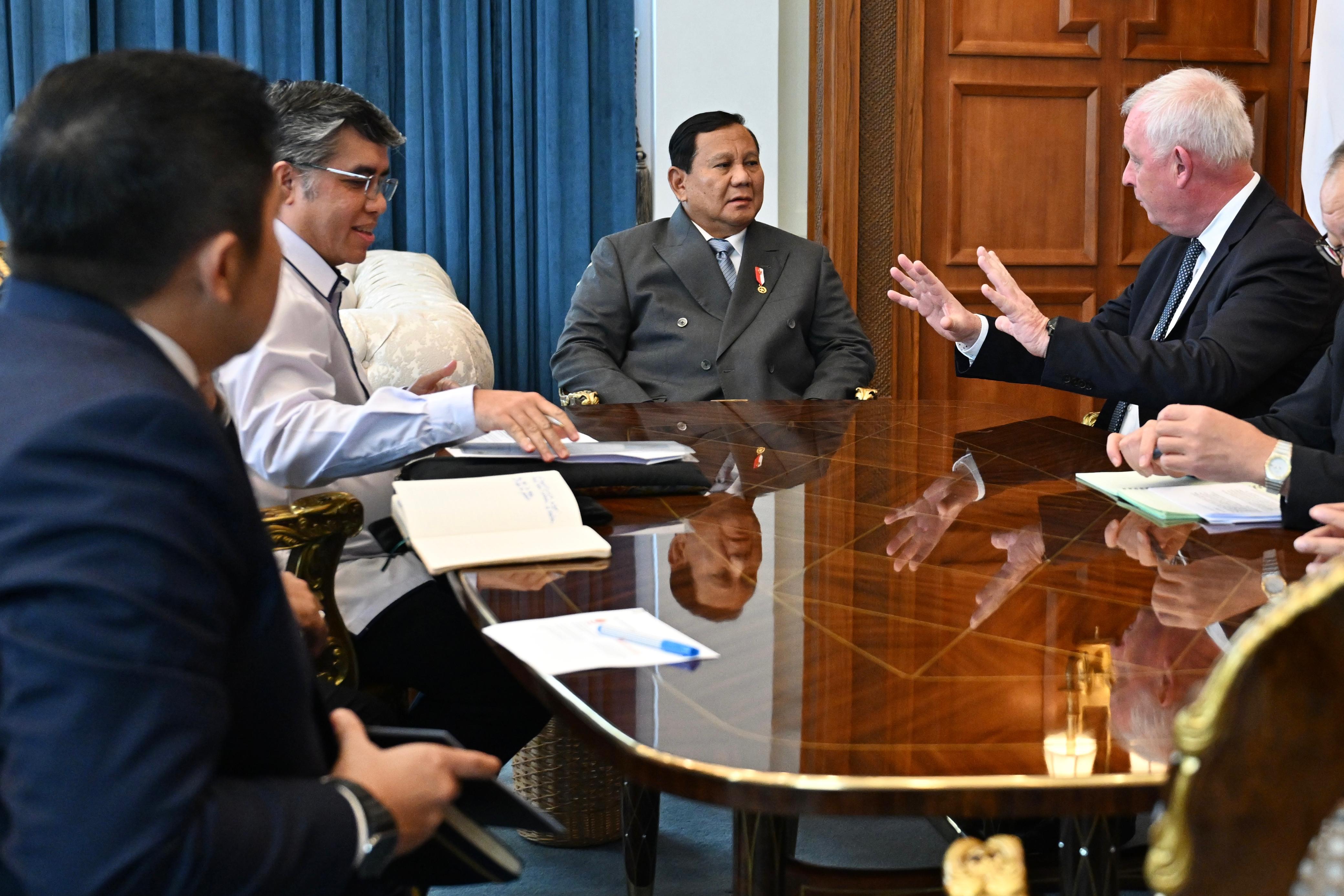 Prabowo Terima Sekjen Konfederasi Buruh Internasional di Istana, Yassierli Ungkap Pembahasannya