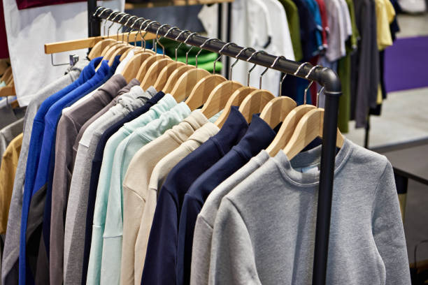 6 Cara Mix and Match Crewneck agar Tetap Stylish di Segala Aktivitas