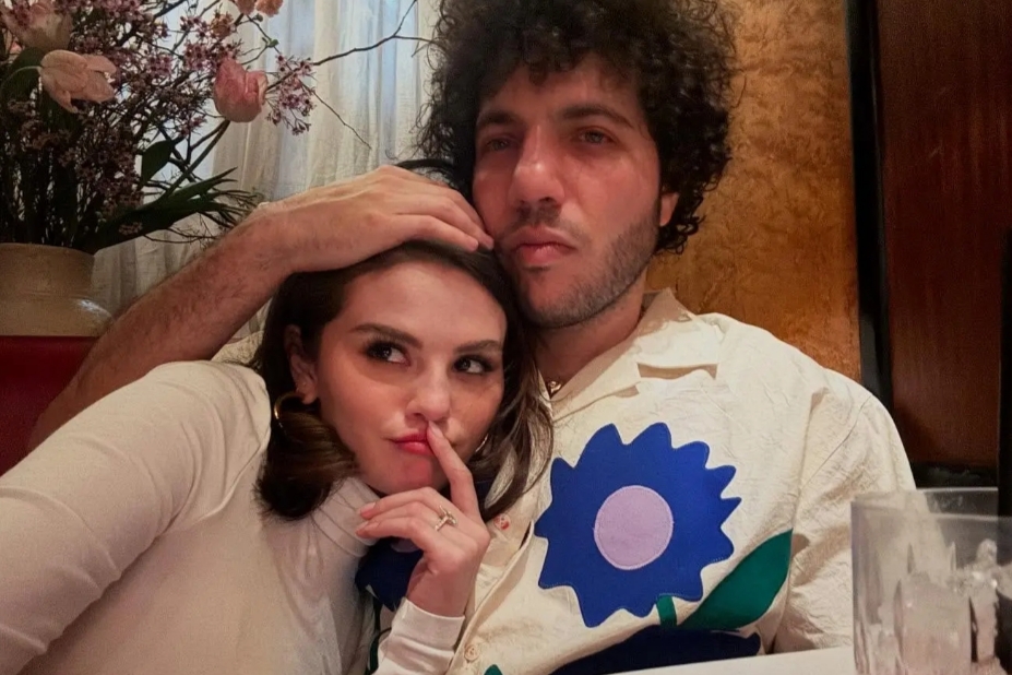 Sebelum Menikahi Selena Gomez, Benny Blanco Gelar Pesta Bujang Setengah Miliar! 