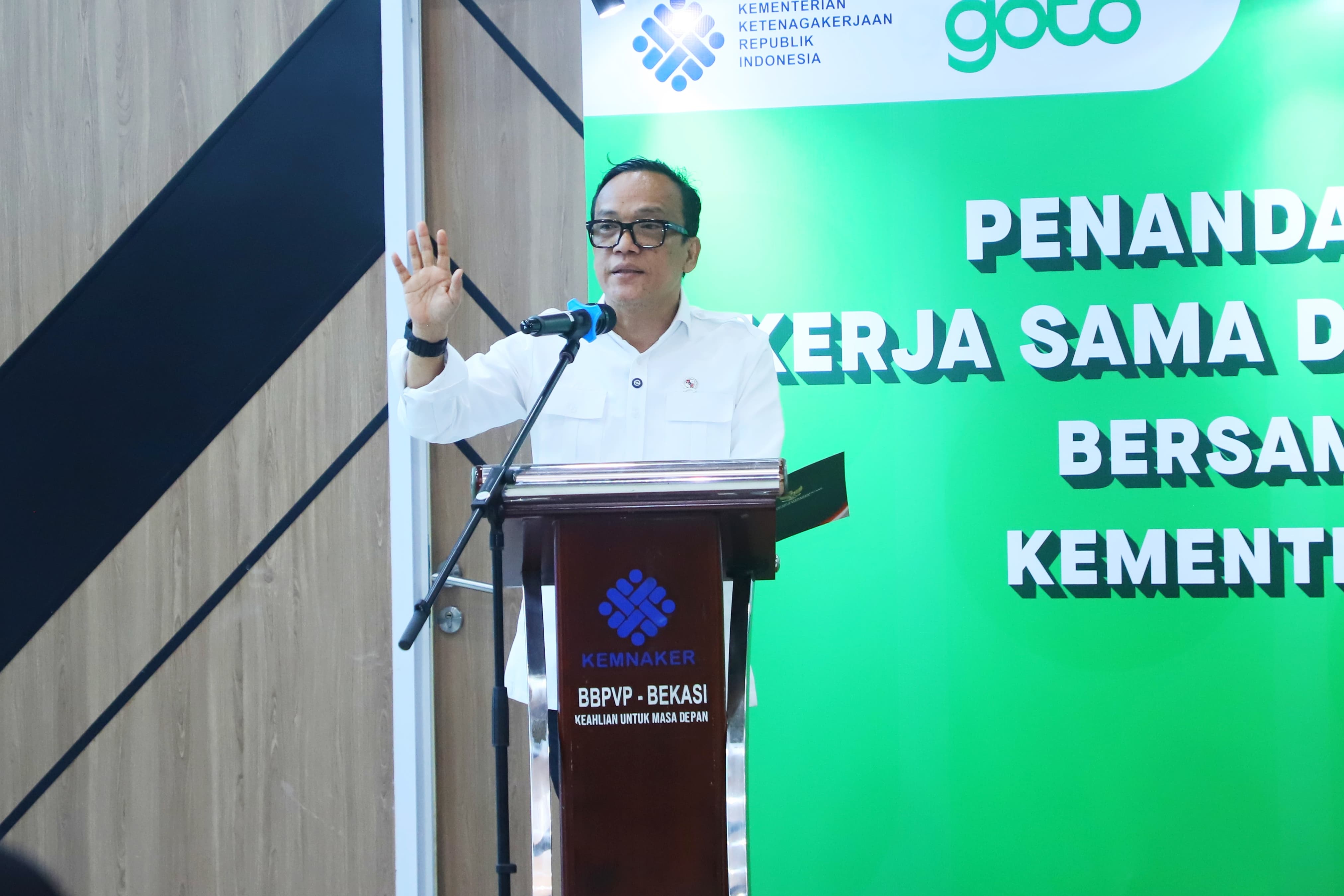 Gandeng GOTO, Kemnaker Resmikan Pelatihan dan Pengembangan Wirausaha Digital