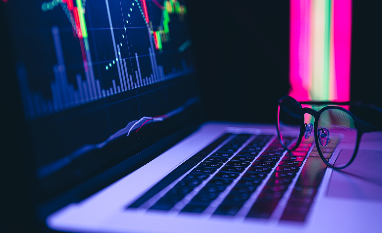 Bagaimana Trader Indonesia Menggunakan One-Click Trading di MetaTrader 4 untuk Eksekusi Order yang Lebih Cepat