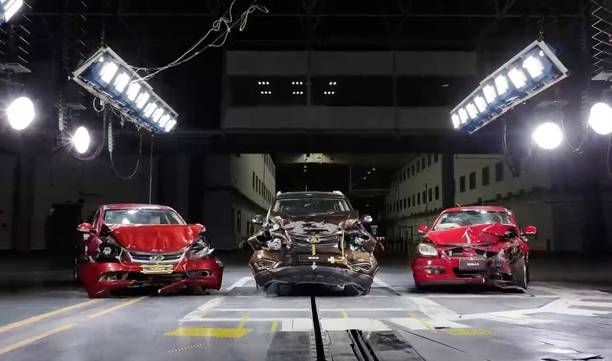 Pengujian Ekstrem Chery TIGGO Family, Crush Test hingga Rendam Baterai di Laut: Keselamatan Tanpa Batas Waktu   