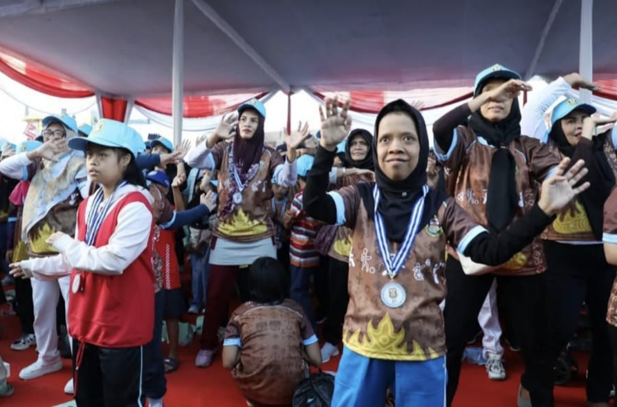  Jalan Sehat, 5.000 Penyandang Disabilitas Pecahkan Rekor MURI