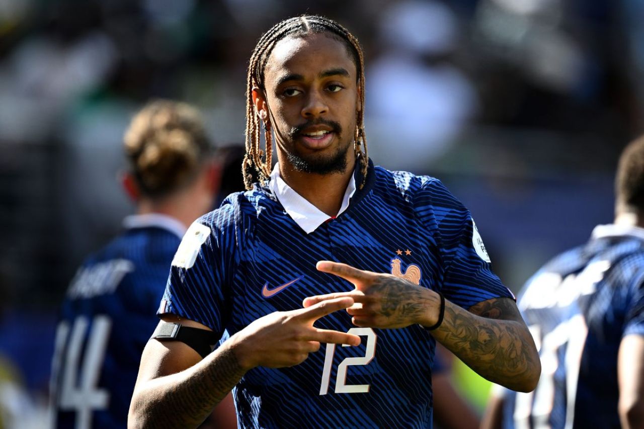 Yan Diomande Pilih PSG, Liverpool Balas Bidik Bradley Barcola