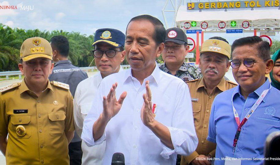 Jelang Akhir Jabatan, Jokowi Ingatkan Ada Penghambat Ekonomi Nasional