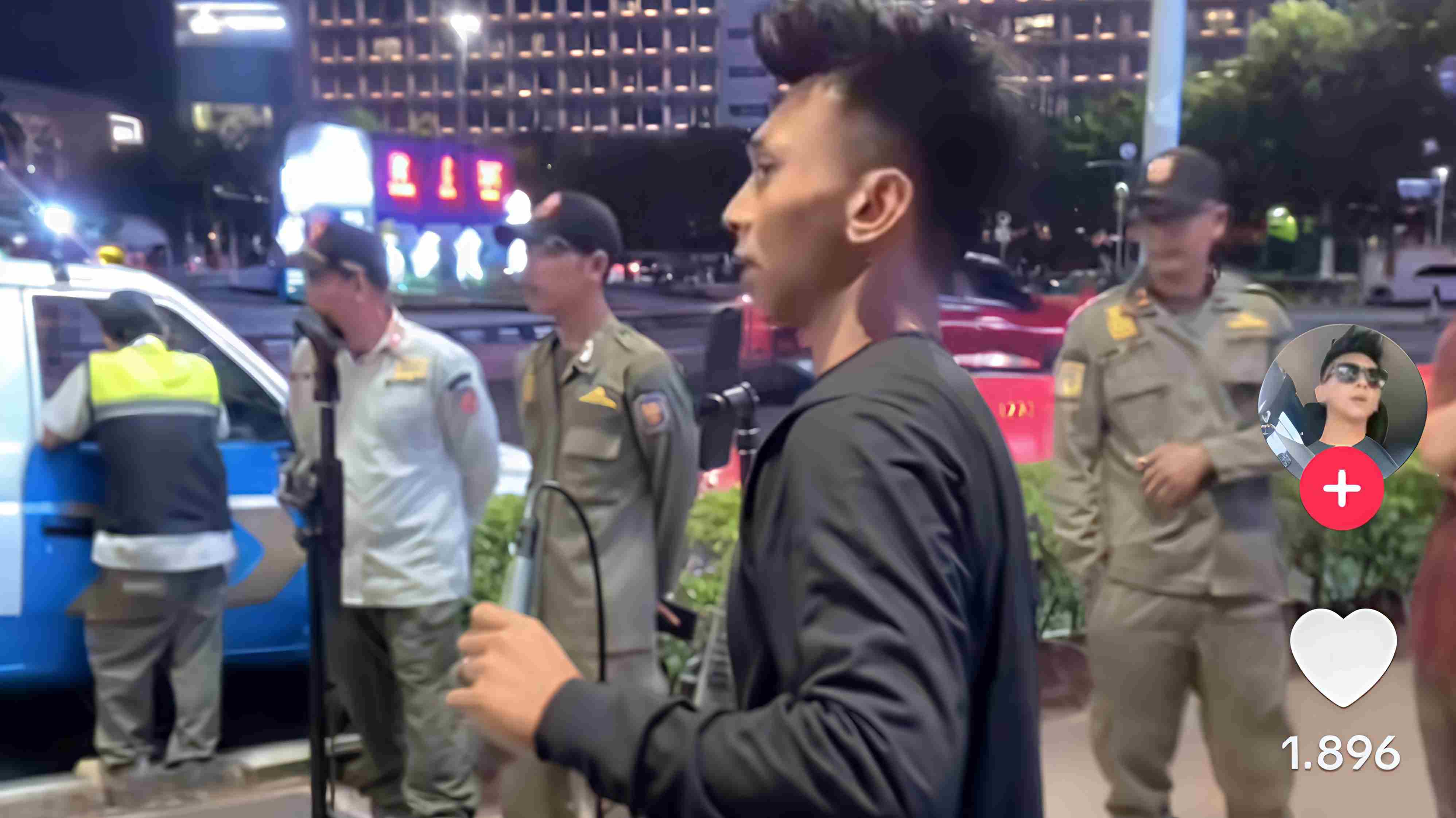 Satpol PP Larang Live TikTok di Bundaran HI, Pelanggar Diancam Denda hingga Rp50 Juta