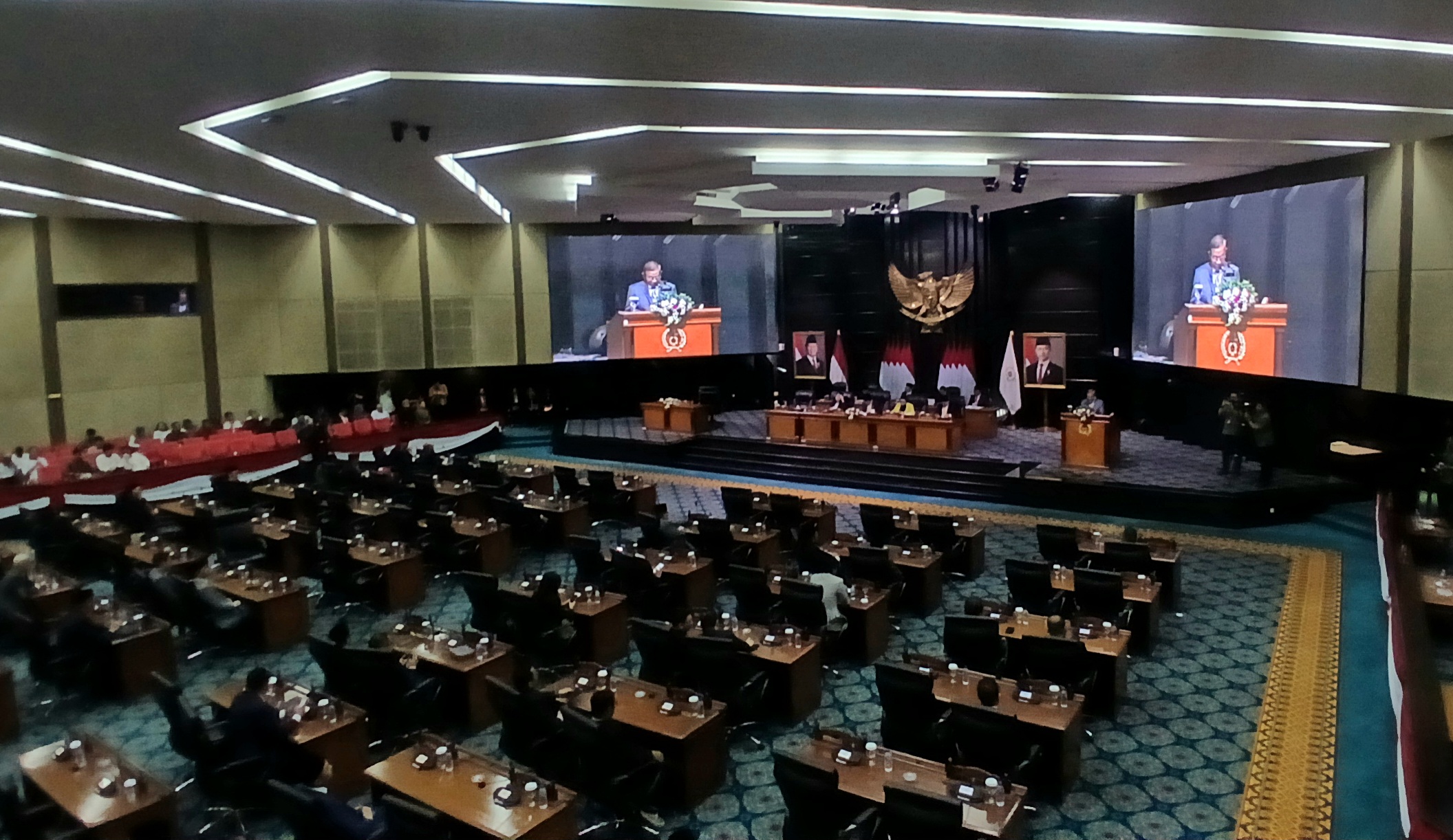 Sampaikan LKPJ 2024, Pramono Paparkan Capaian Kinerja kepada DPRD DKI Jakarta