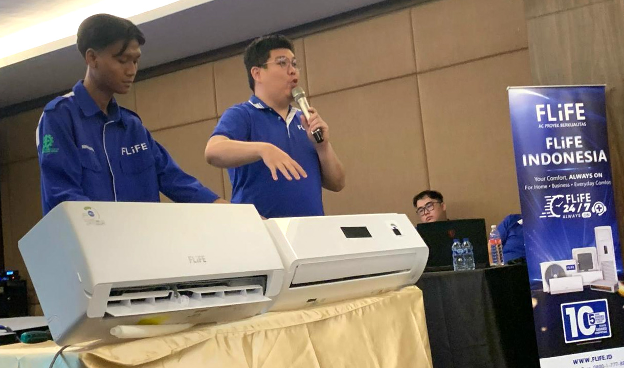 Makin Adem Dengan Layanan 24 Jam dan Mudahnya Perawatan AC FLiFE