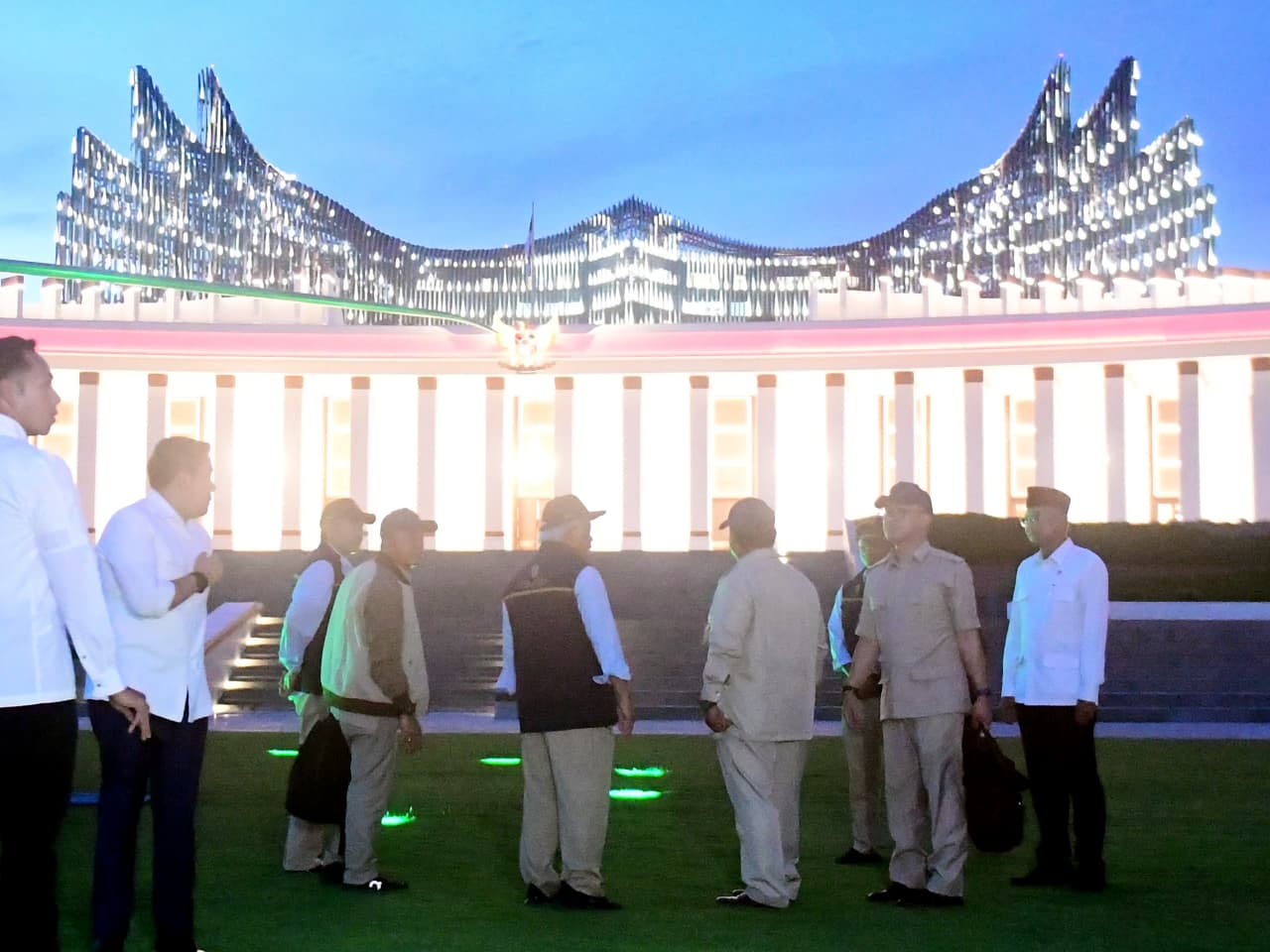 Kunjungan Perdana Prabowo ke IKN, Tinjau Progres Pembangunan Infrastruktur