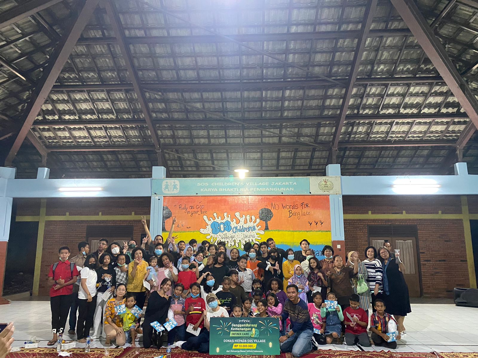 Infinix Serahkan Donasi ke SOS Children’s Village Jakarta, Dukung Pemberdayaan Anak Muda Tanah Air