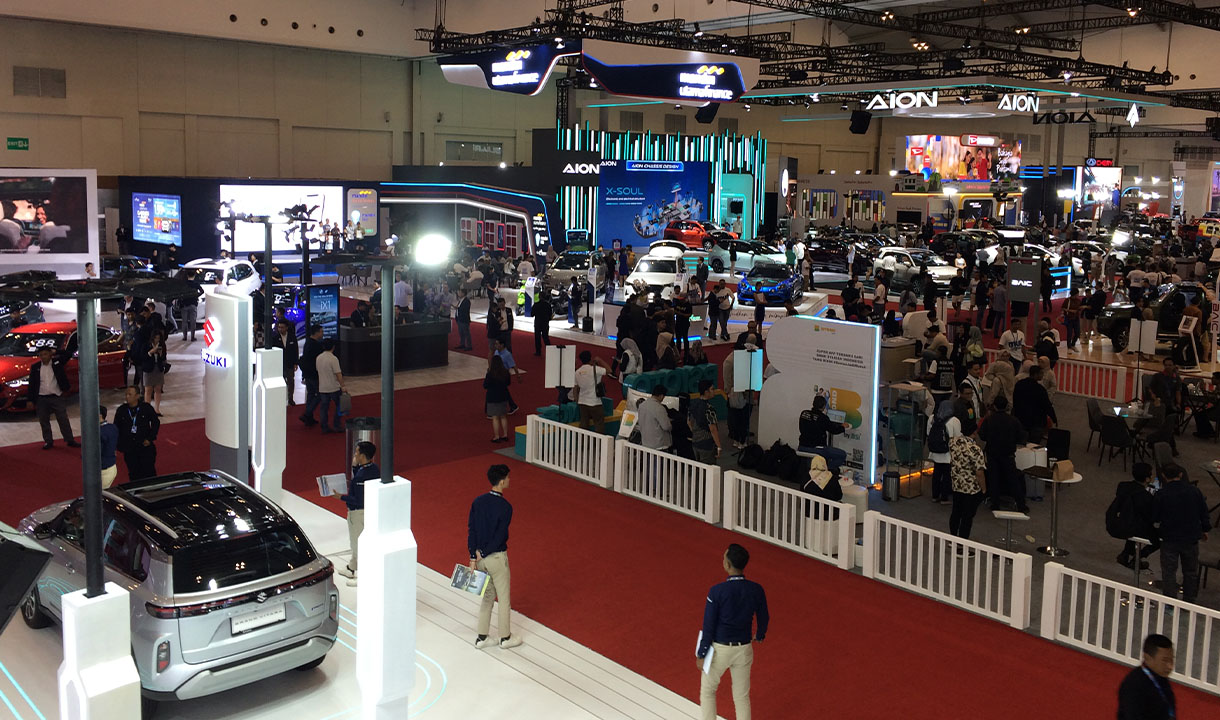 Permata Bank GJAW 2025 Waktu Tepat Beli Mobil Jelang Libur Nataru