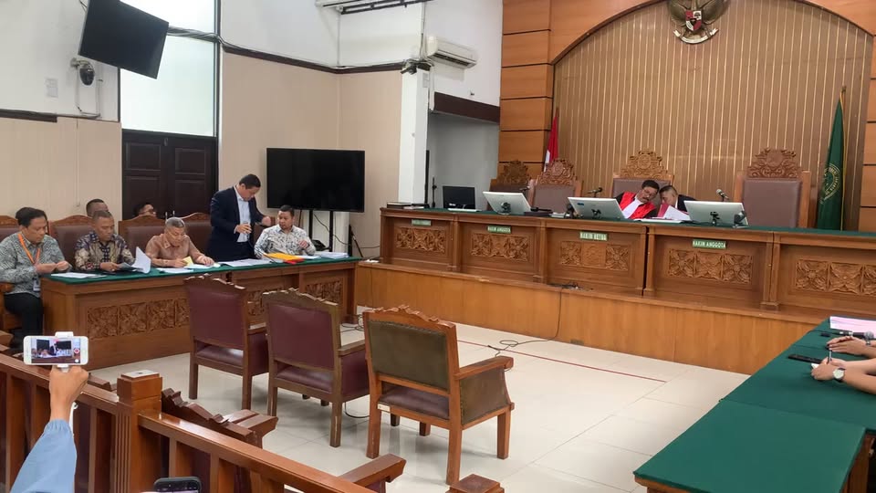 PN Jaksel Gelar Sidang Praperadilan Tom Lembong, Pengacara Minta Terdakwa Dihadirkan! 