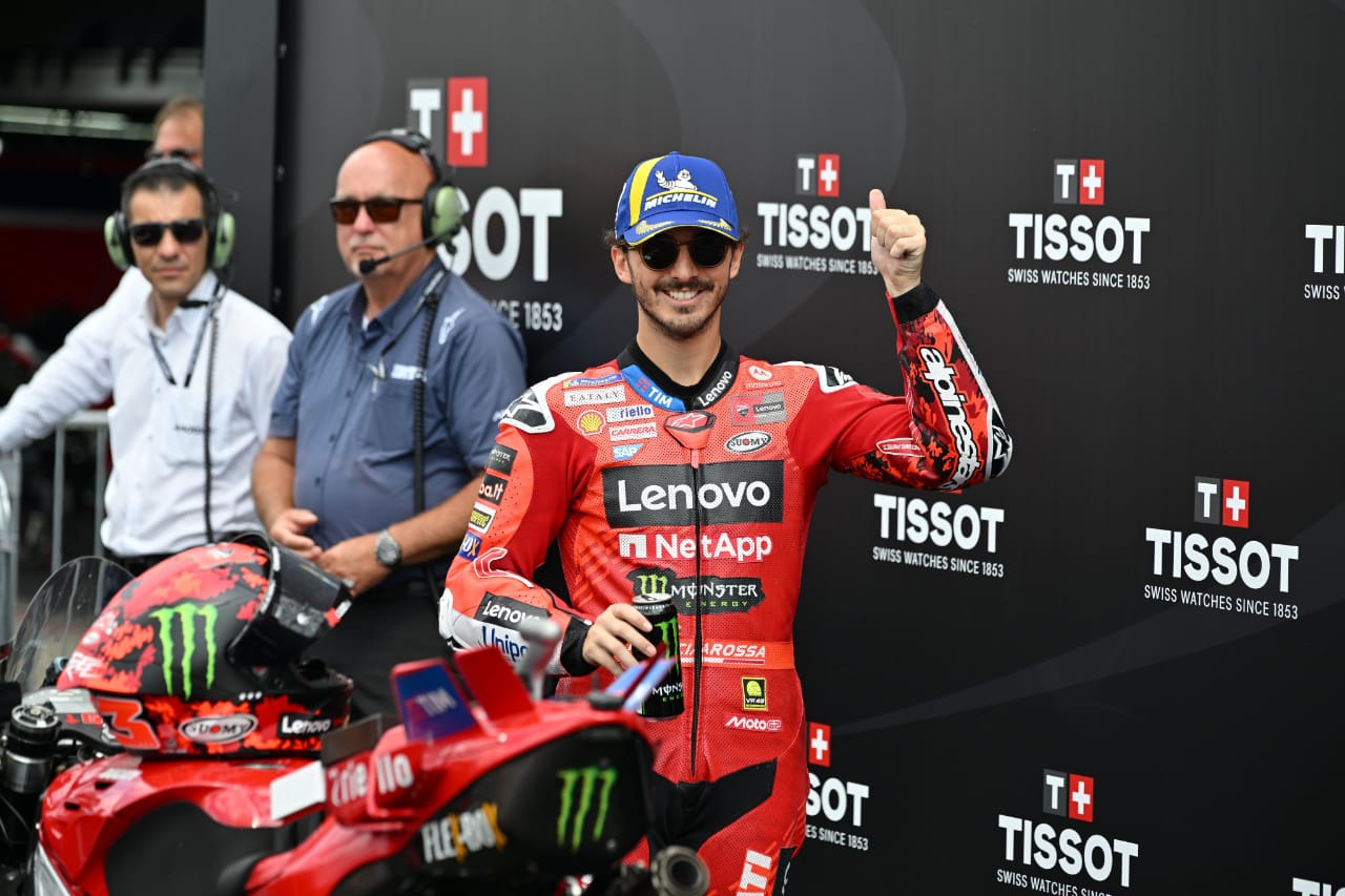 MotoGP Ceko 2025: Pecco Bagnaia Bungkam Kritik, Kunci Pole Position Dramatis!