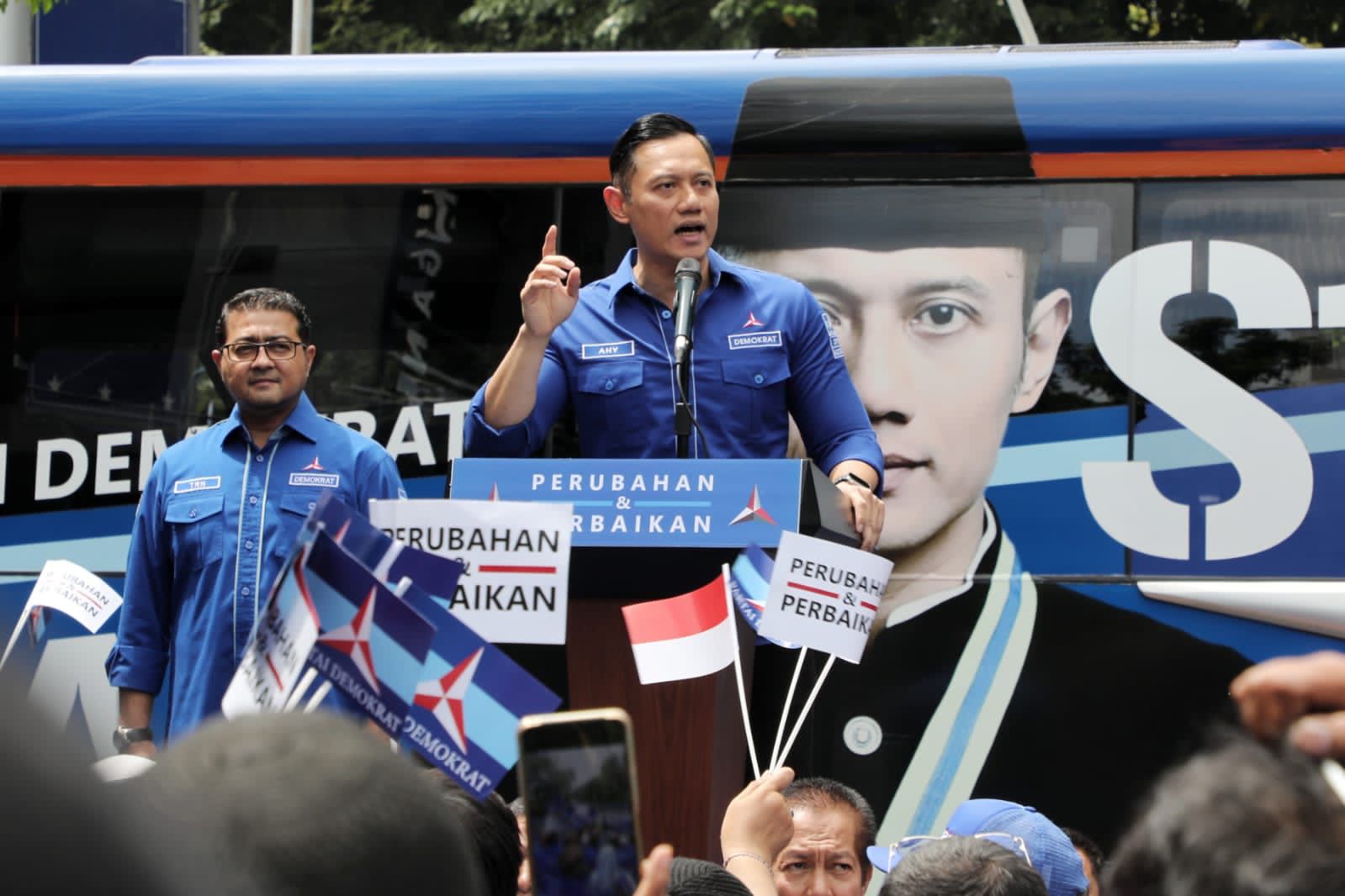 AHY Curiga Ada Kepentingan Politik Dalam PK dari KSP Moeldoko