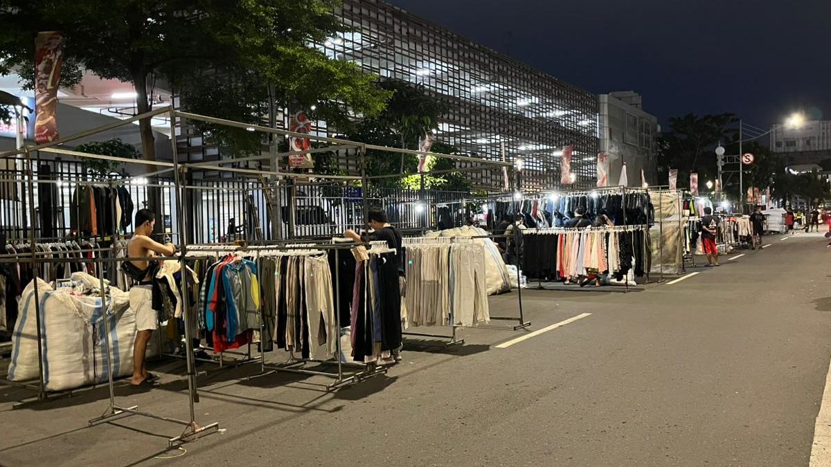 Potret Limbah Thrifting Tembus 68,4 Ton per Hari, Pengamat: Arus Belanja Bergeser