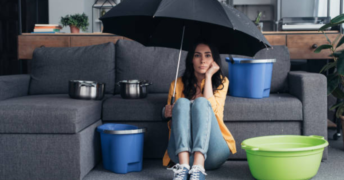 Mengapa Membuka Payung di Dalam Rumah Dianggap Bawa Sial?