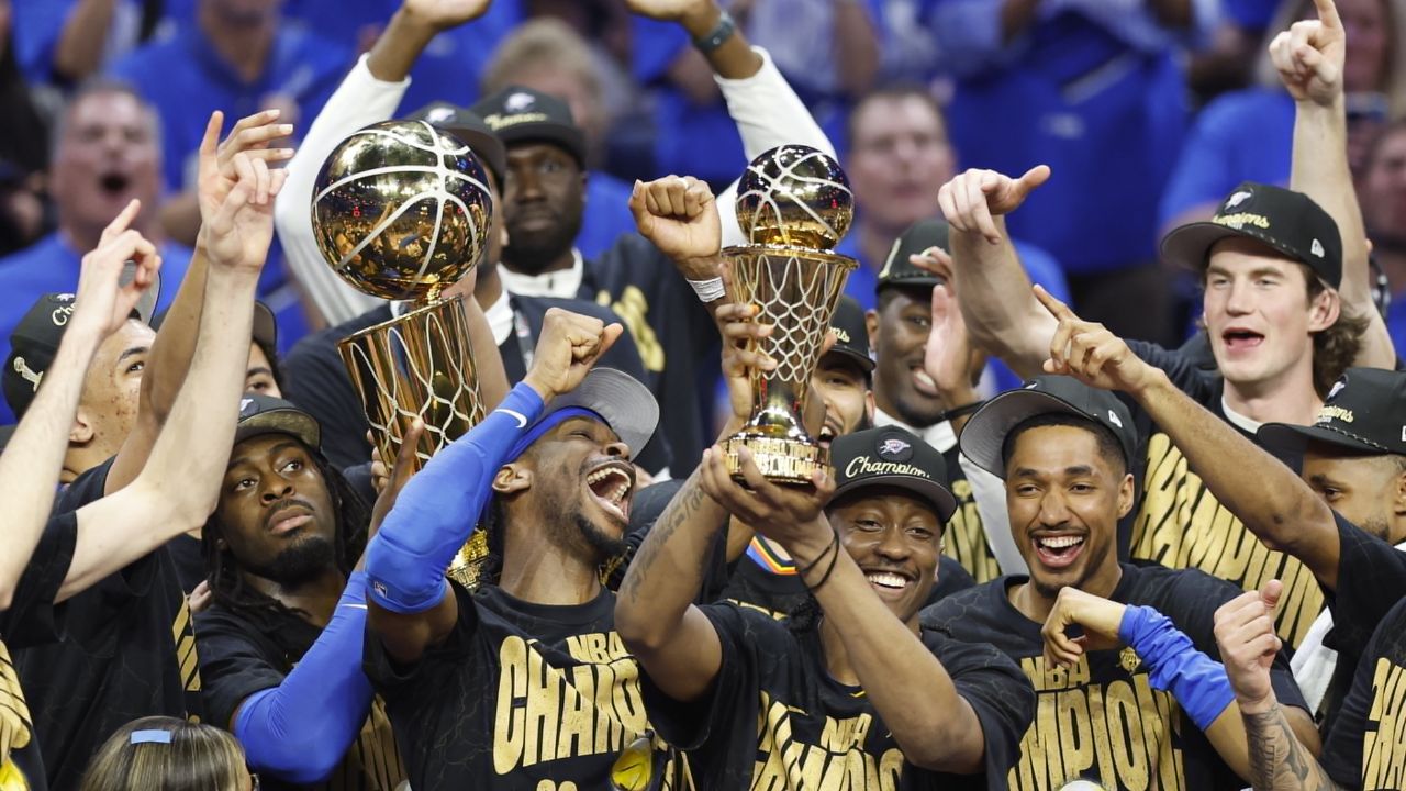 Shai Gilgeous-Alexander Bawa Oklahoma City Thunder Juara NBA 2025, Cetak Sejarah Baru!