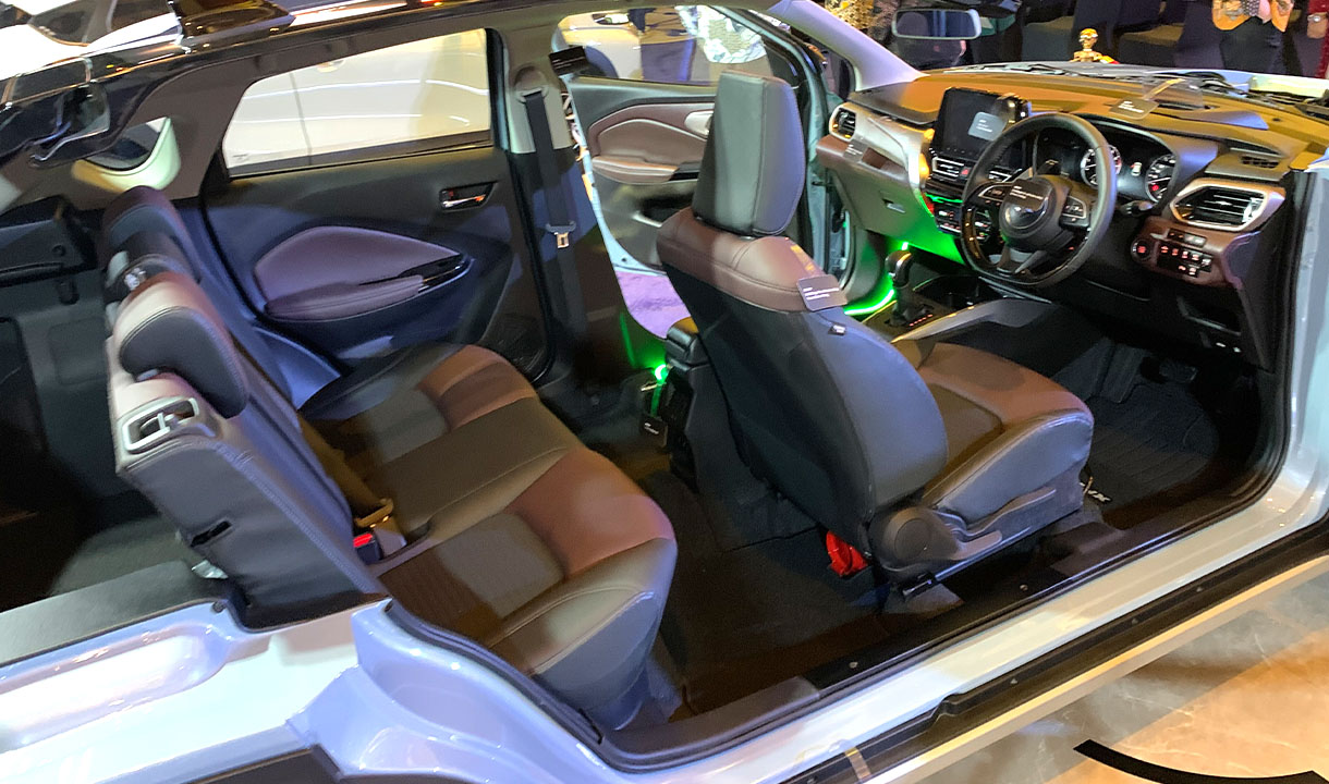 Komparasi Interior Suzuki Fronx, Kualitas dan Fitur yang Tak Main-main