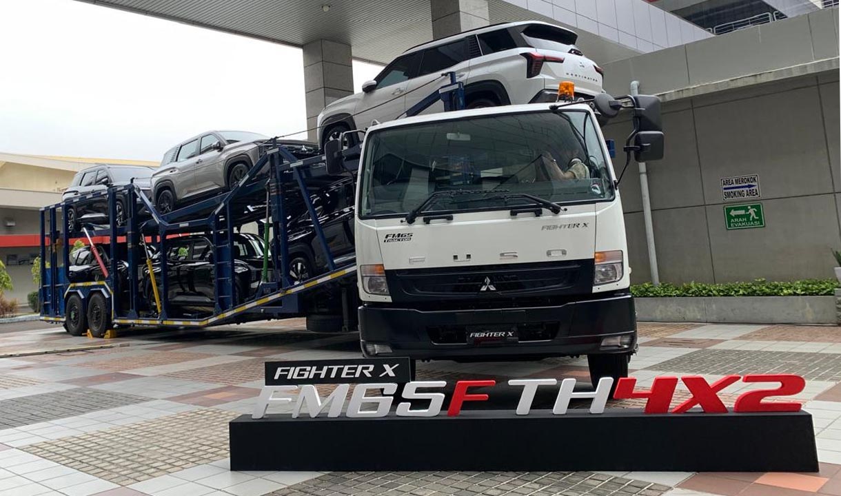 Fighter X FM65F Tractor Head 4x2 Perkuat Pasar Logistik Indonesia dari Mitsubishi Fuso  