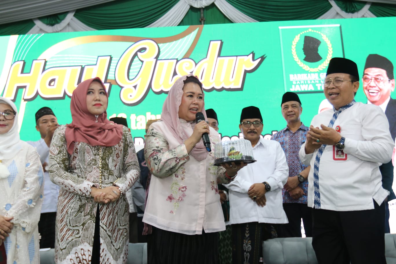 Peringati Haul ke-16 di Surabaya, Yenny Wahid: Gus Dur Milik Seluruh Umat Manusia 
