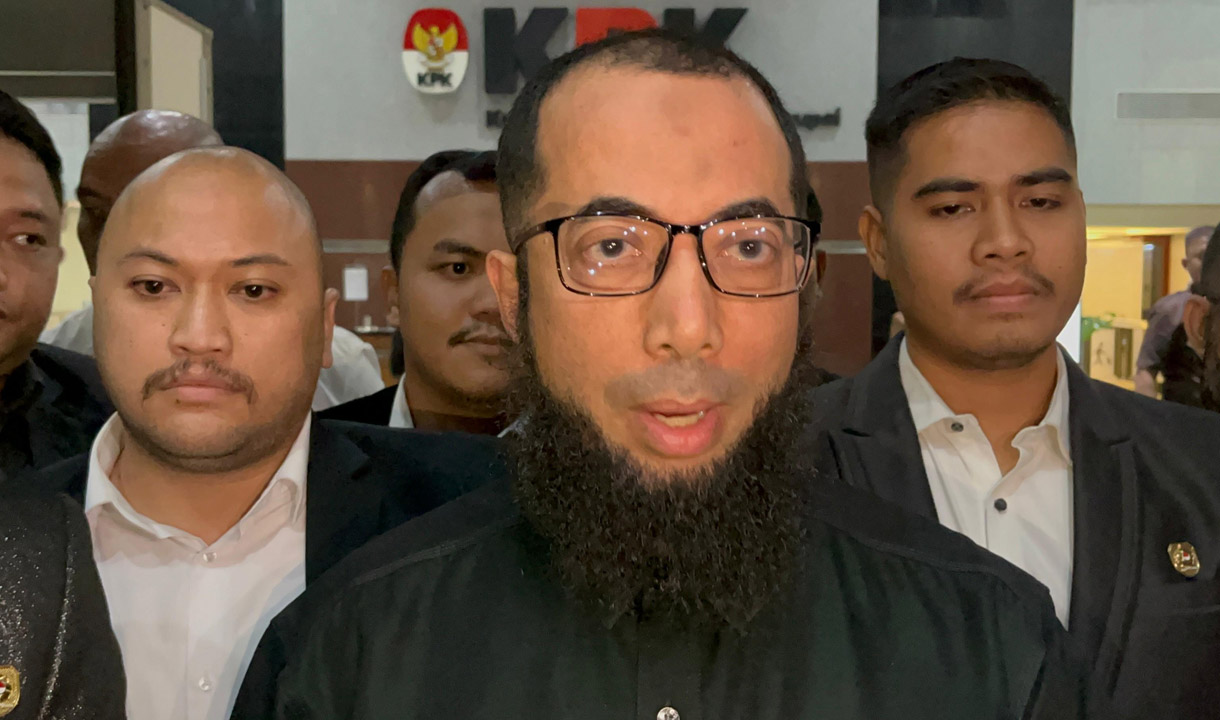 Khalid Basamalah Diperiksa 7.5 Jam di KPK Sebagai Saksi Kasus Dugaan Korupsi Kuota Haji  