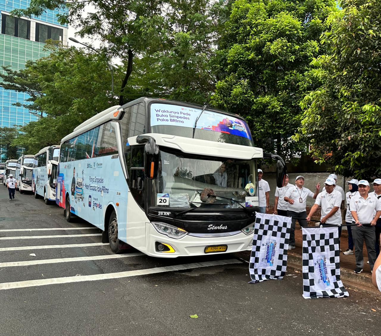 BRI Jakarta 3 Berangkatkan 7 Bus Mudik Bersama BUMN