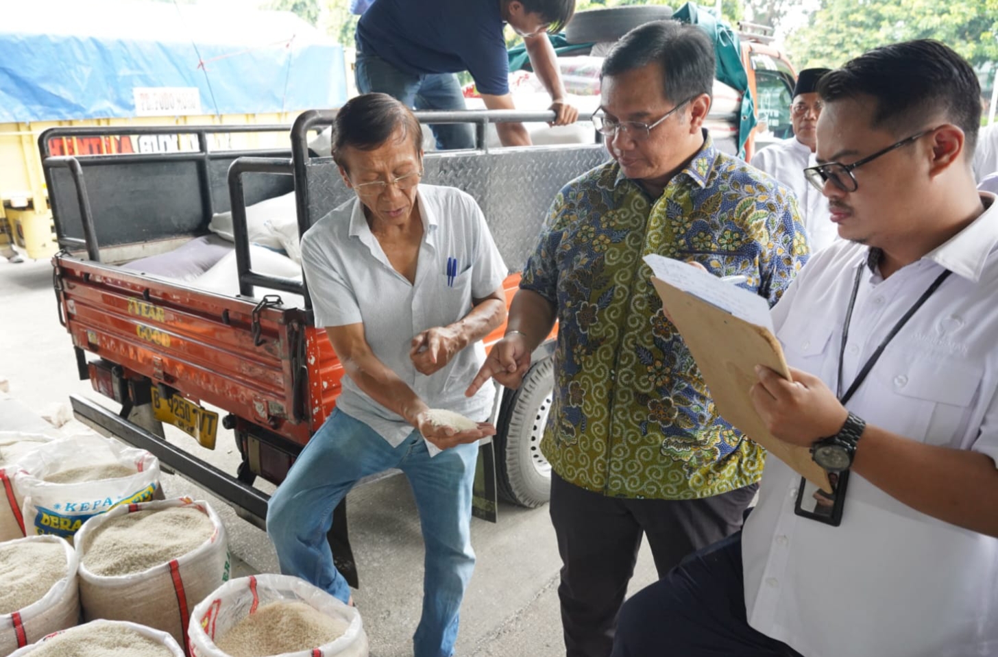 Ombudsman RI Sidak Pasar, Omzet Pedagang Anjlok Imbas Beras Oplosan 