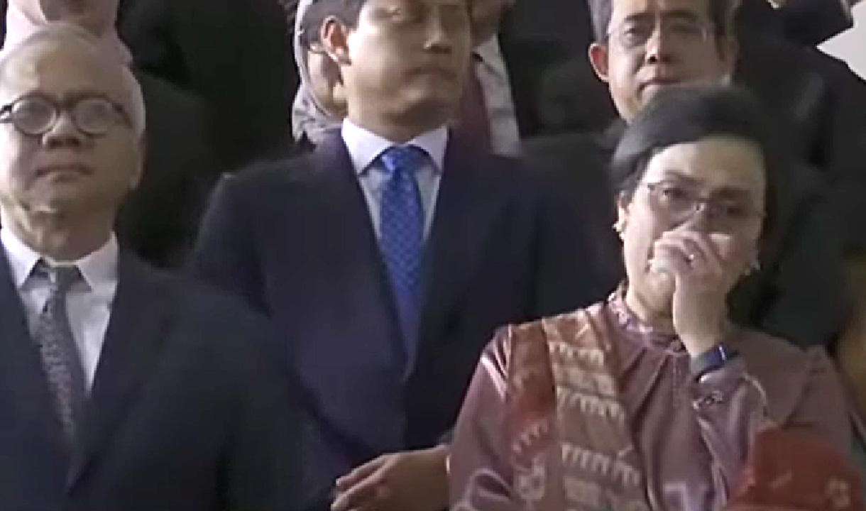 Air Mata Perpisahan Sri Mulyani: Pamit Jadi Warga Biasa, Titip Pesan Menyentuh di Sertijab Menkeu!   