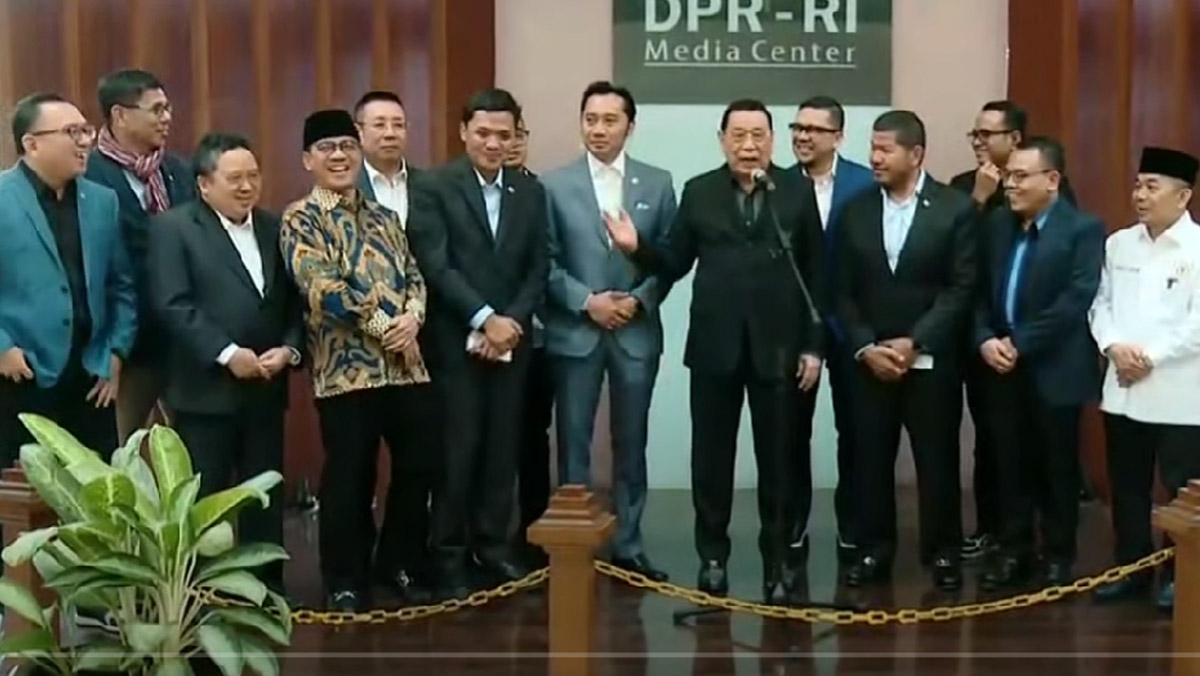 8 Ketua Fraksi DPR Minta Sistem Pemilu Legislatif 2024 Tetap Terbuka, Presiden Harus Ingatkan MK