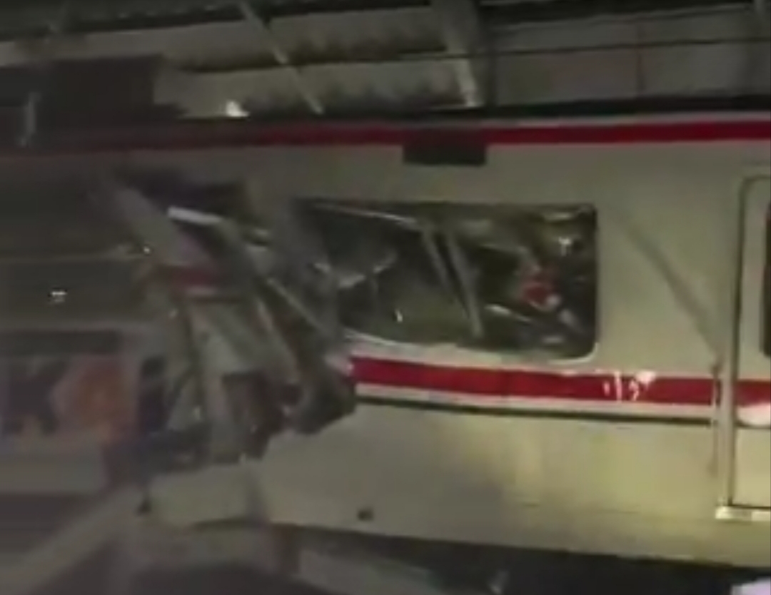 Tabrakan Kereta di Stasiun Bekasi Timur, KAI Minta Maaf dan Fokus Evakuasi