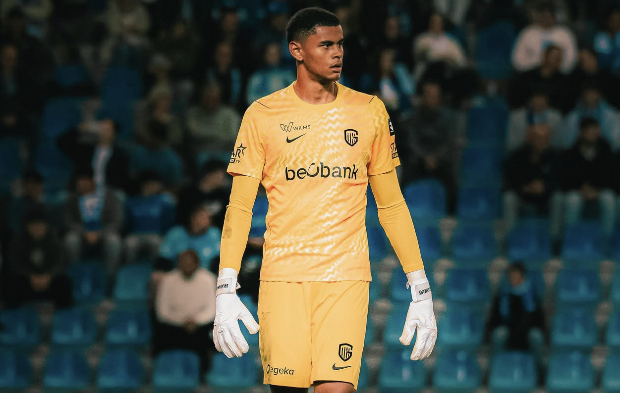 Liverpool Rekrut Talenta Muda Terhebat, Kiper Belgia Disebut Calon Penerus Alisson